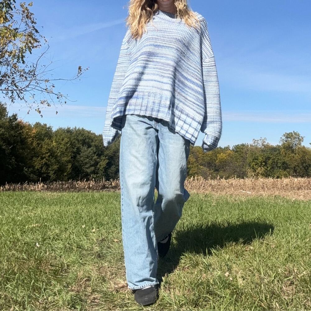 American Eagle Oversized Faux Mohair Wide Cuff Sweater Blue Striped Knit XL - Picture 1 of 2